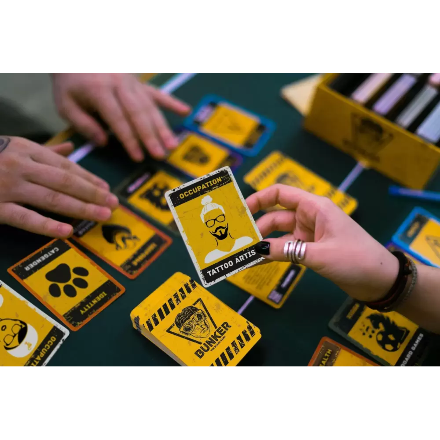 Bunker: The Board Game – Who Can Convince, Survives! - 18+ Only