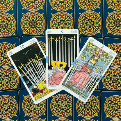 Universal Tarot by Roberto De Angelis